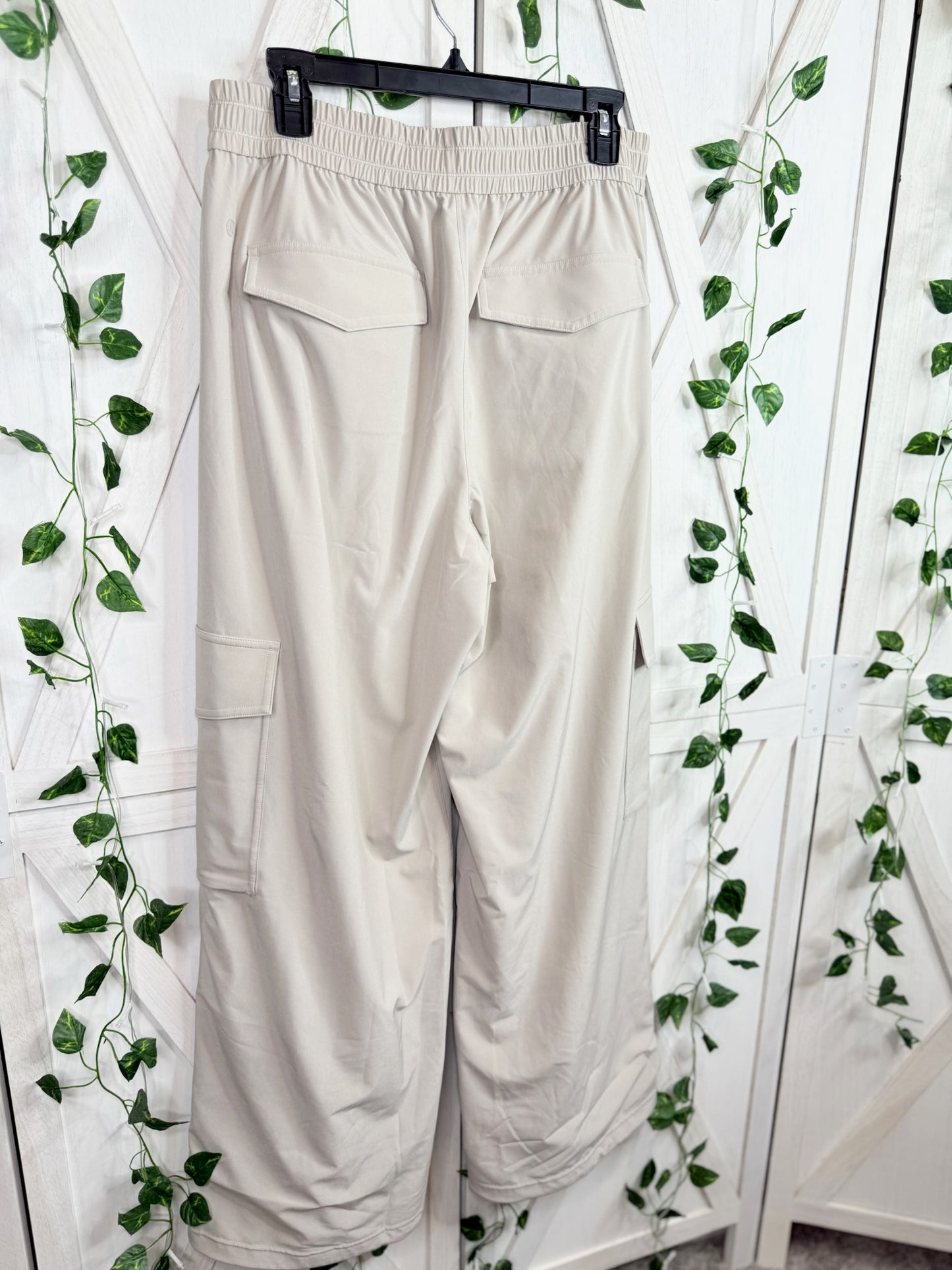 Breezily HR Cargo Pant *Size L