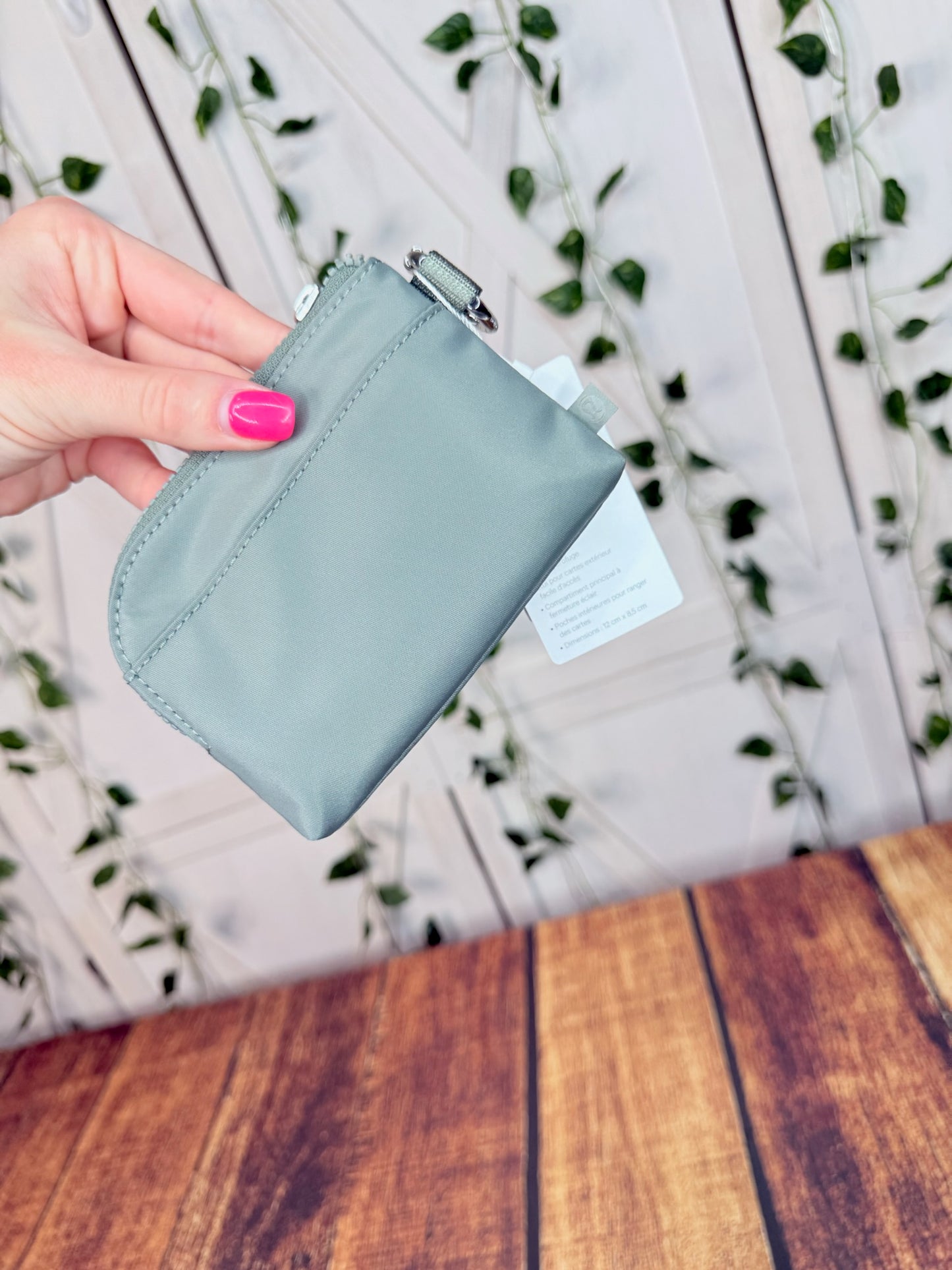 Clippable Card Pouch