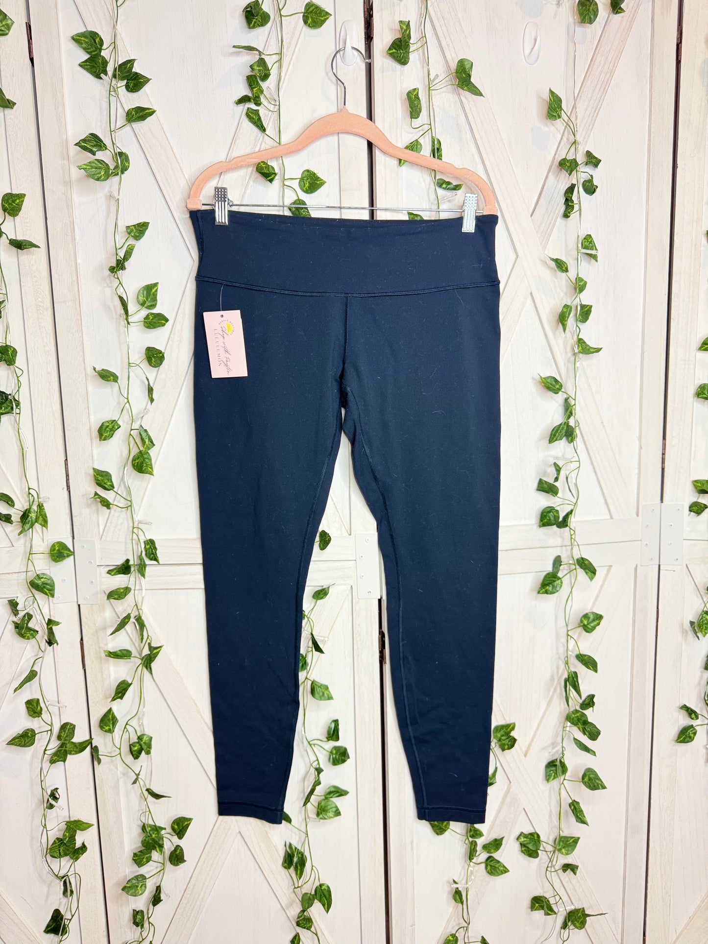 Wunder Under Low-Rise Tight 28” *SIZE 12