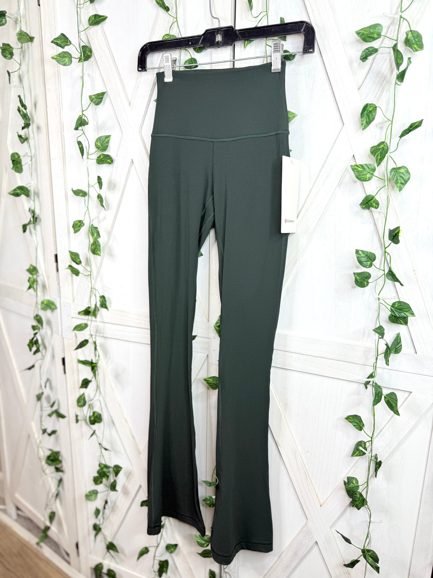 Align Mini-Flare Pant *Regular *Size 2