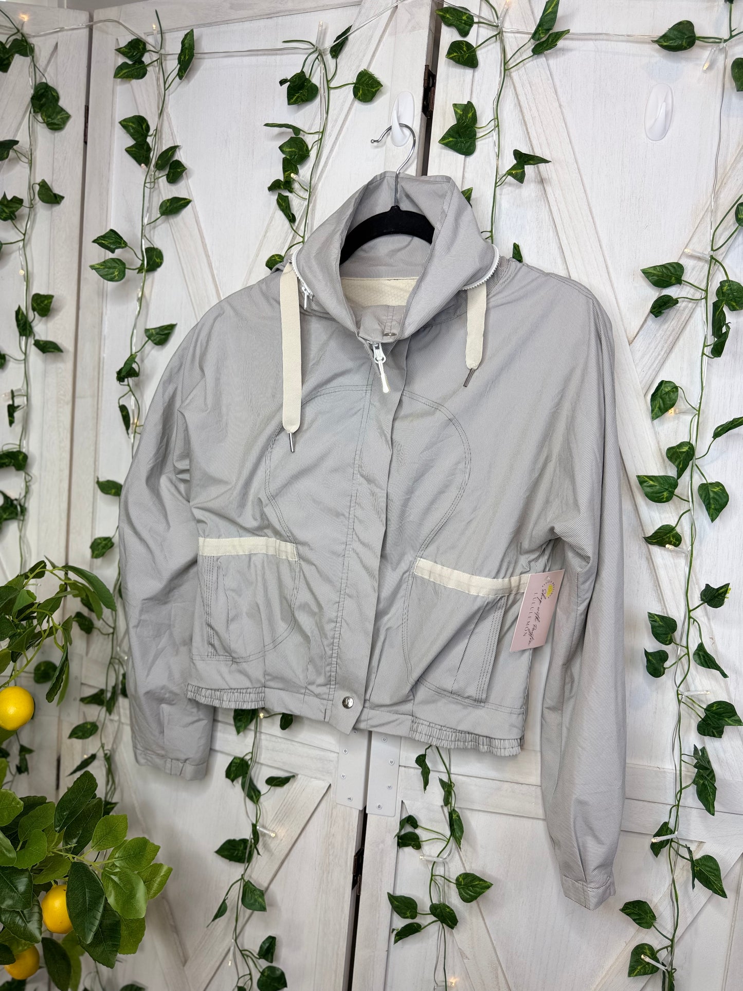 Lululemon Jacket *Size 2