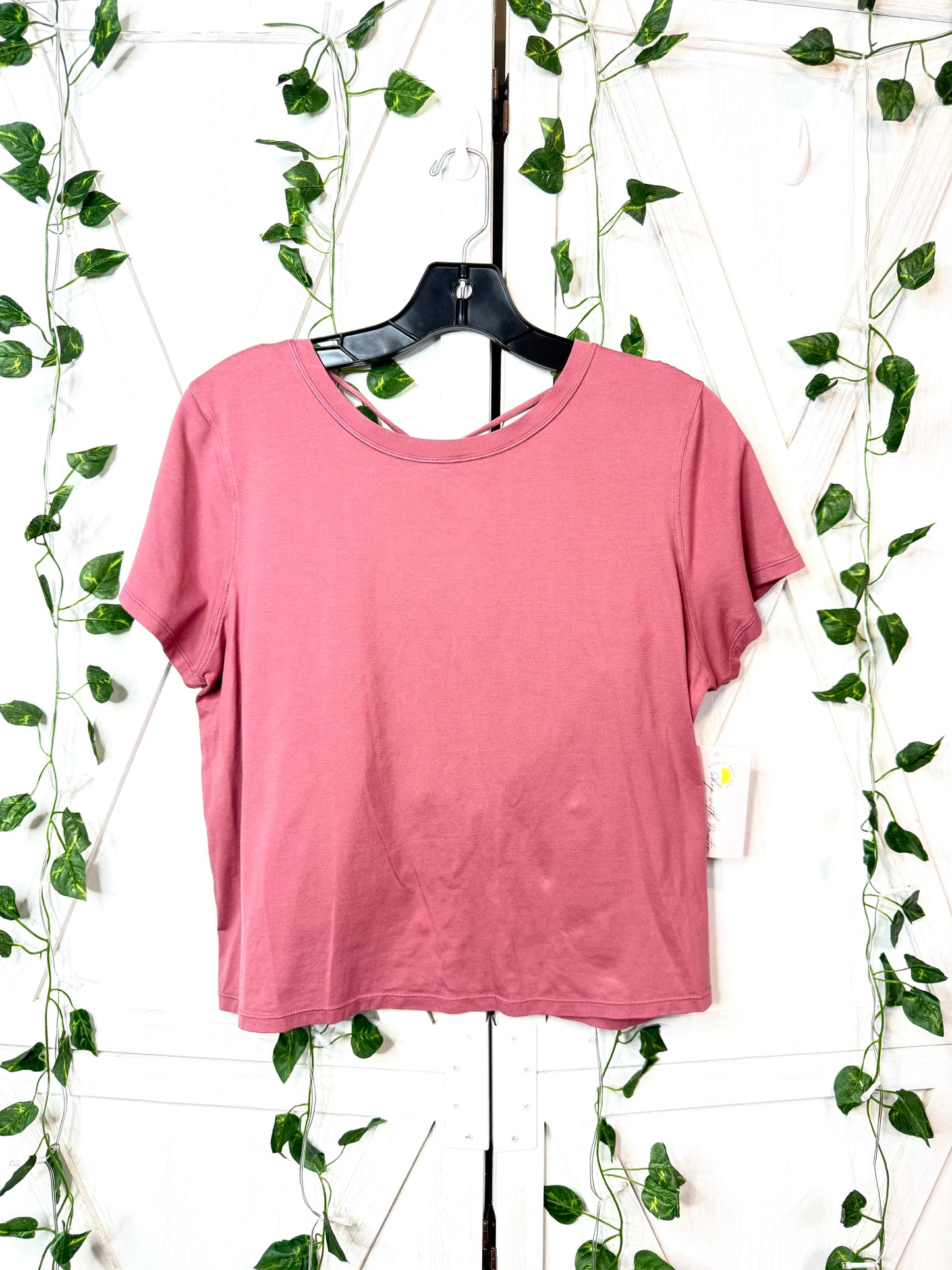 Lululemon tee *SIZE 8