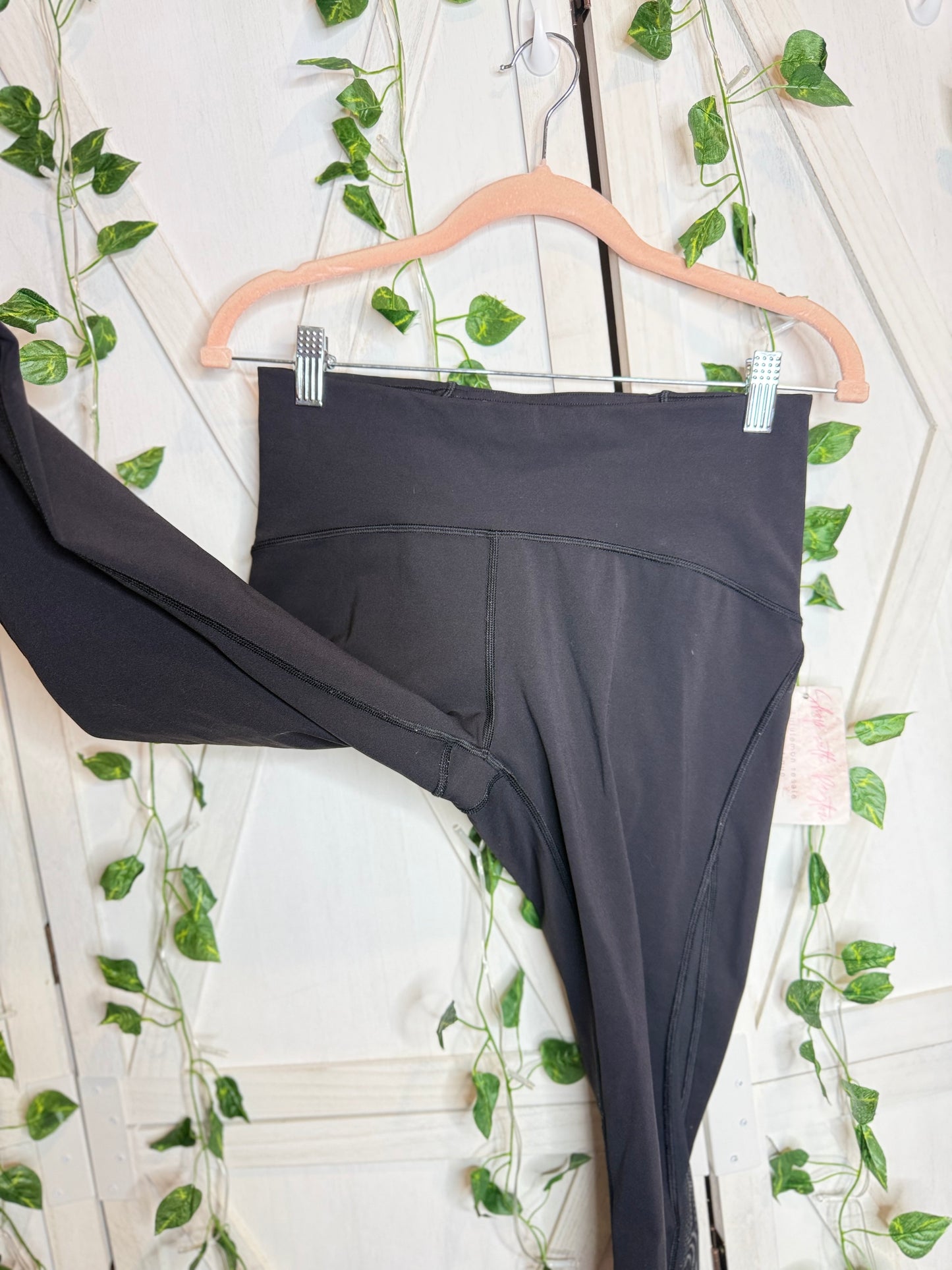 Train times leggings 21” *SIZE 8