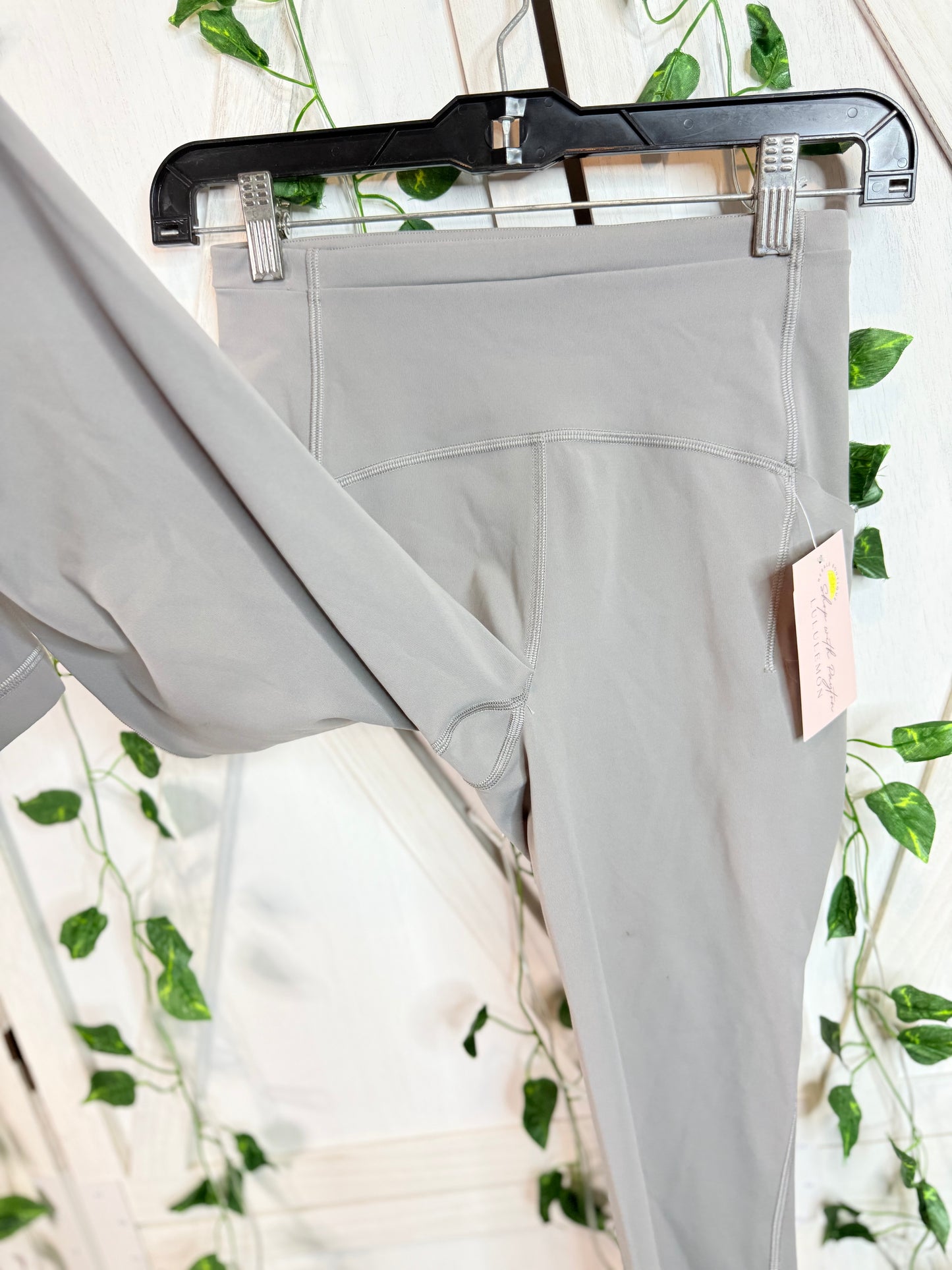 Lululemon Swift Speed High-Rise Tight 28" *Size 4