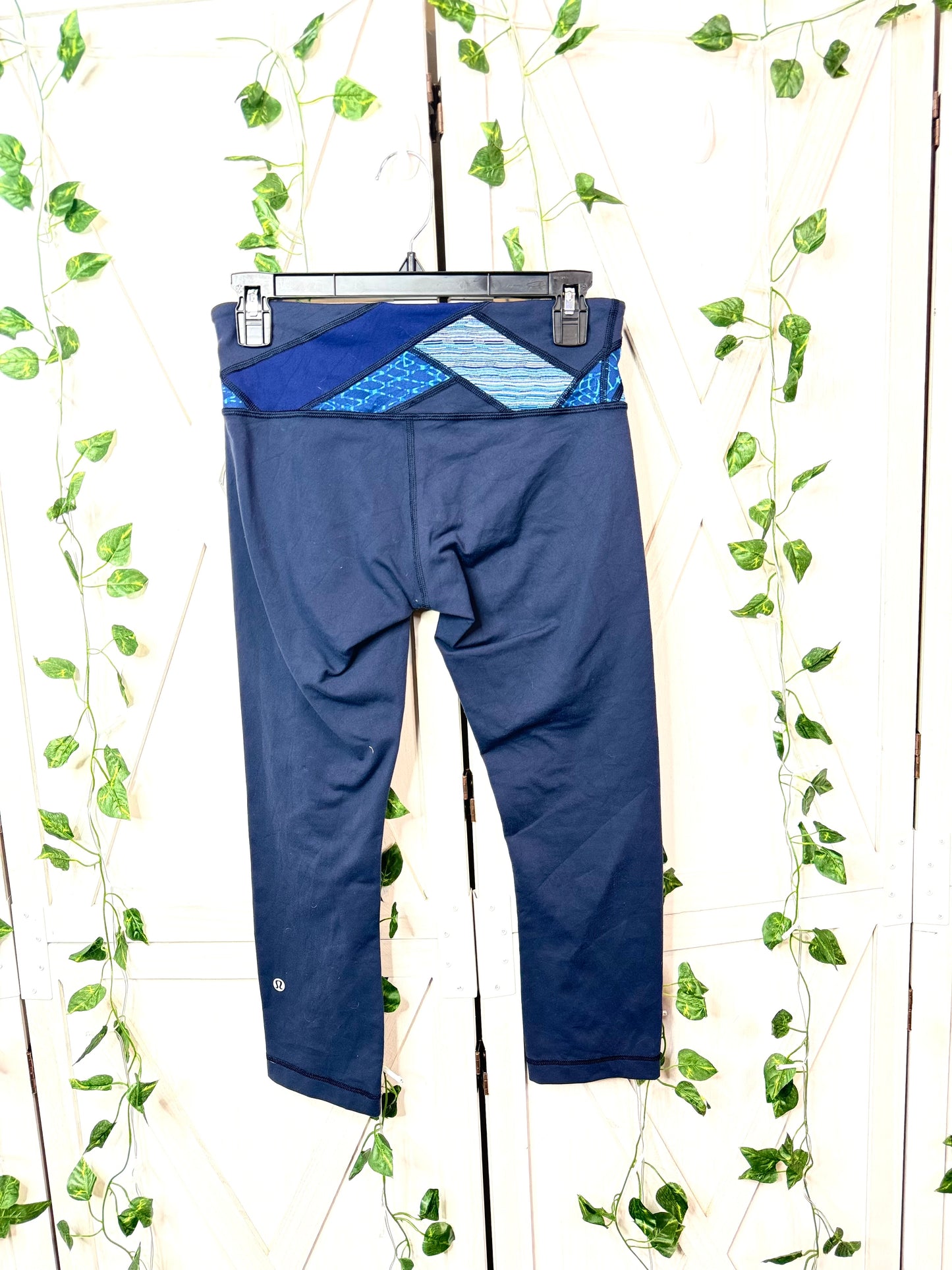 Lululemon leggings 22” *SIZE 6