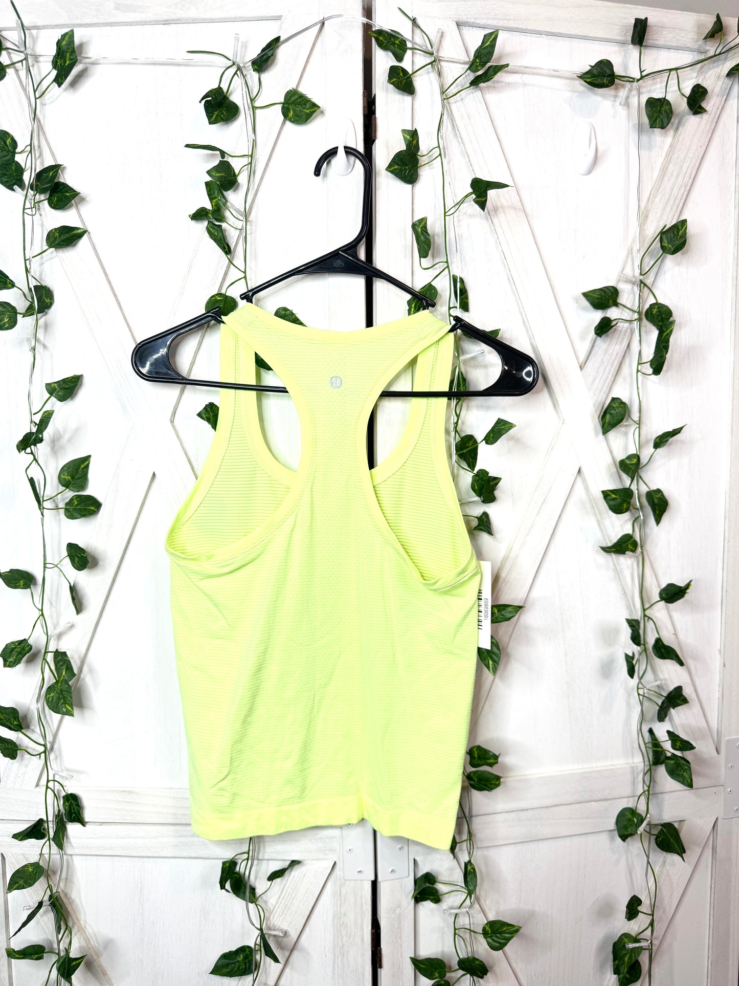 Swiftly Tech Racerback *SIZE 4