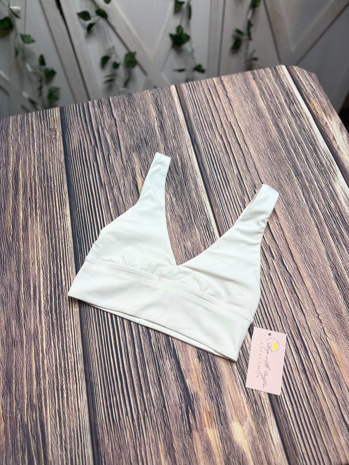 Align V-Neck Bra *Light Support, A/B Cup *stain *Size 4