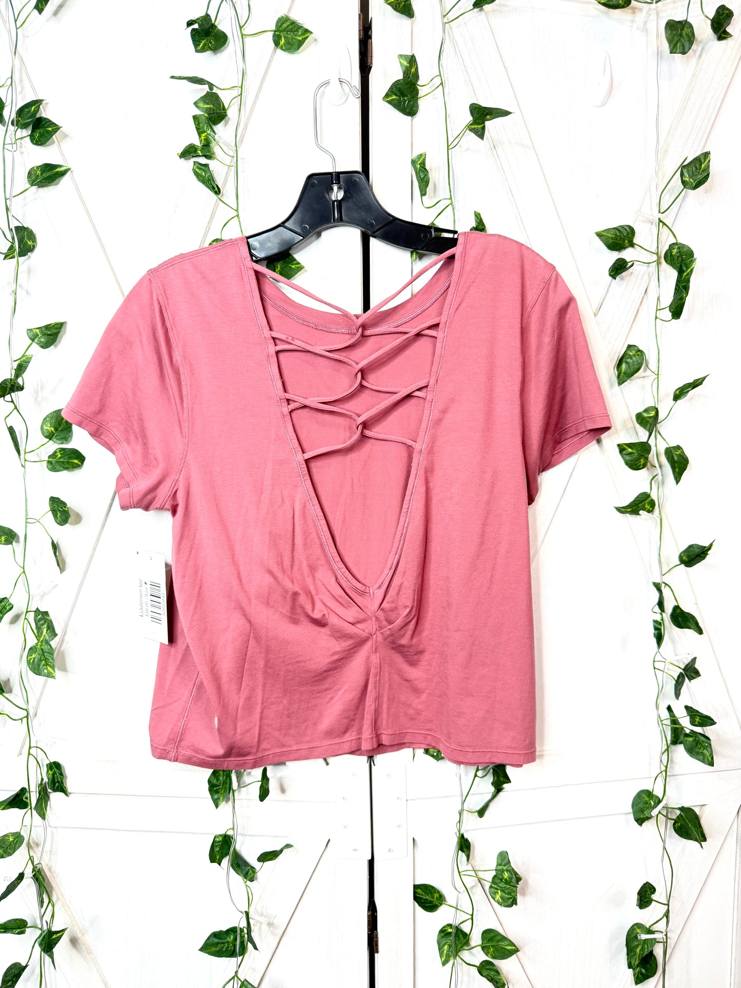 Lululemon tee *SIZE 8