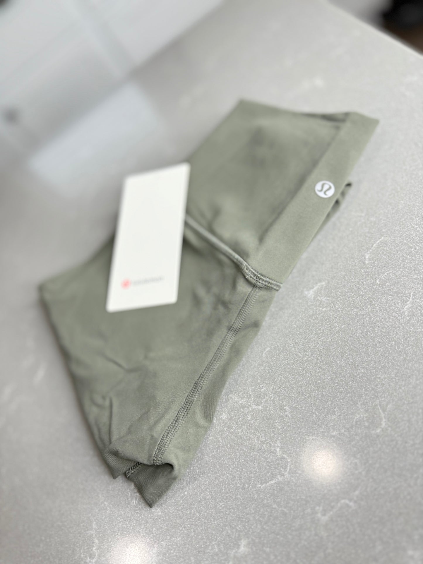 Align HR Pant 28” *Size 4