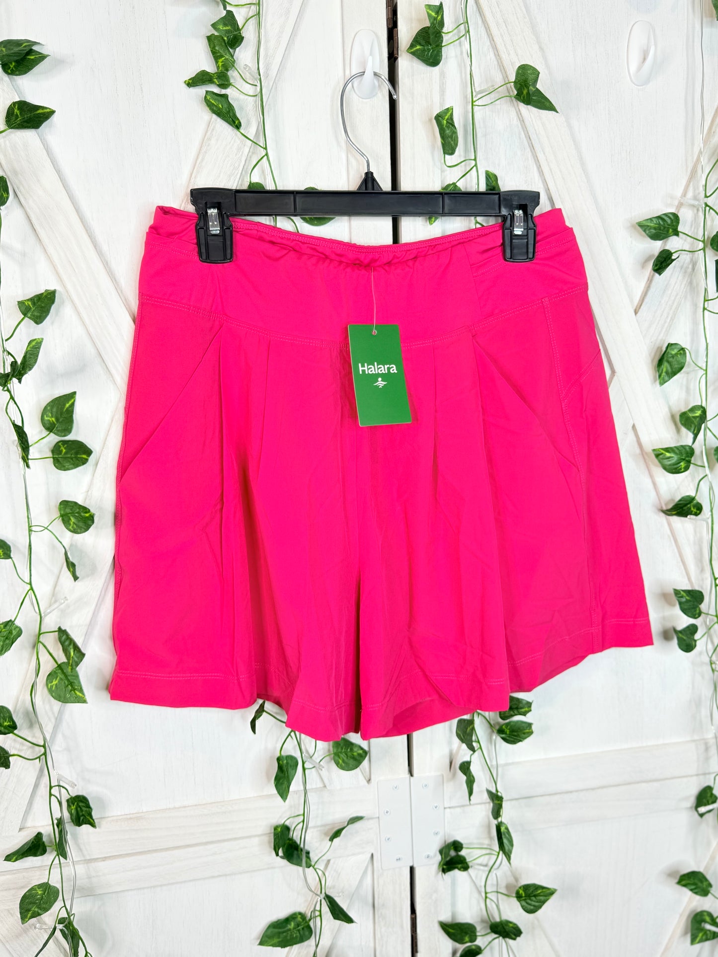 Halara athletic shorts *M