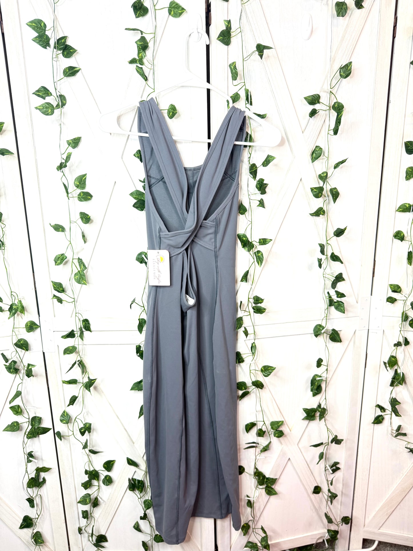 Picnic play dress * Size 8 & 10