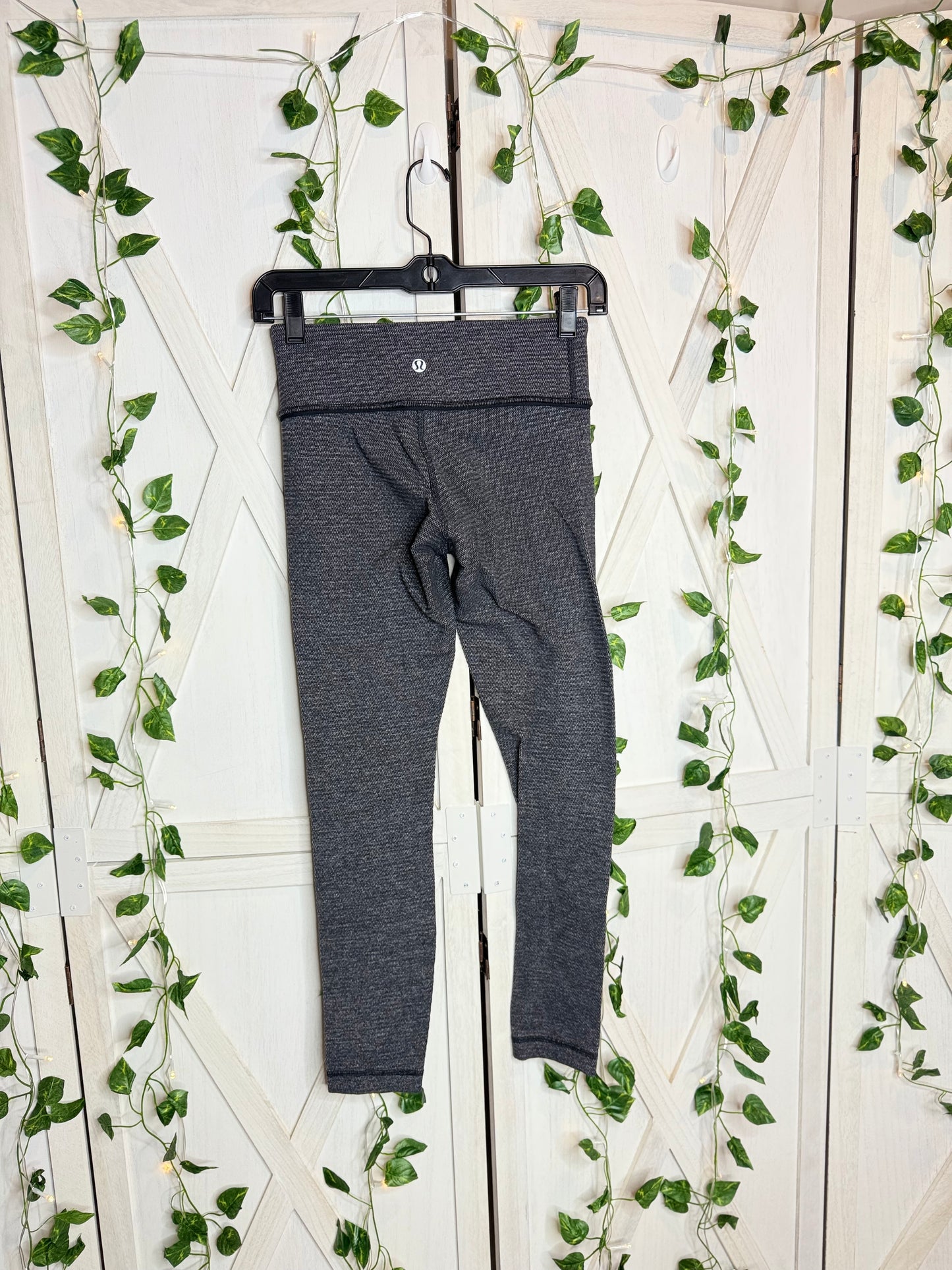 Lululemon leggings 25” * Reversible