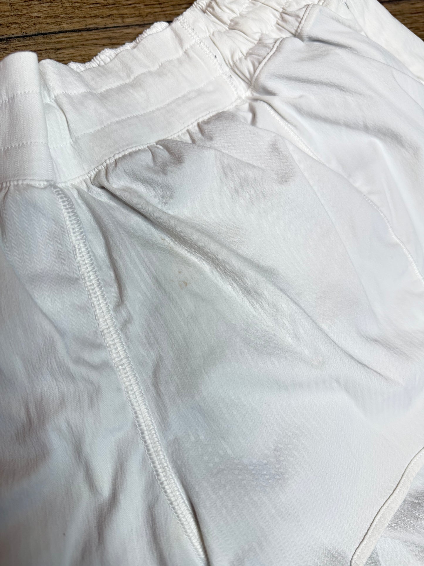 Hotty Hot Short II *2.5" (small mark) *SIZE 14