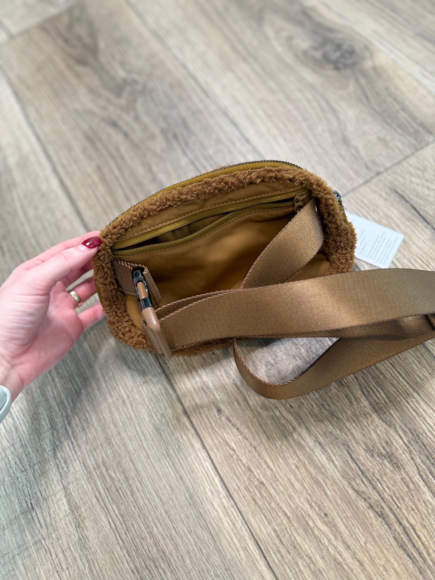 Fleece belt bag