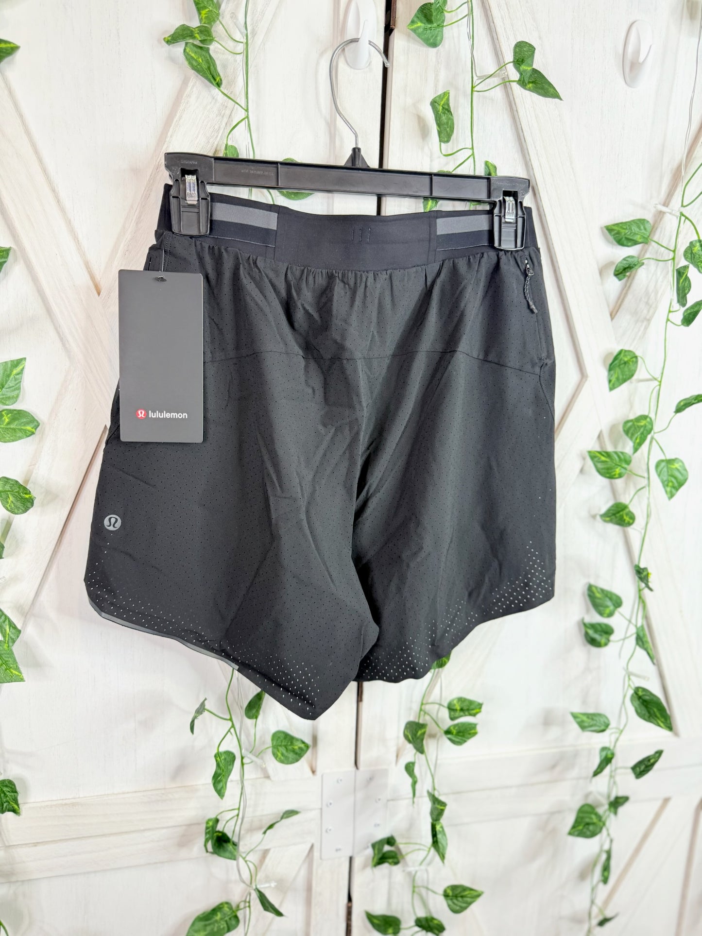 Fast and Free Short 6” *Lined *Size S•M