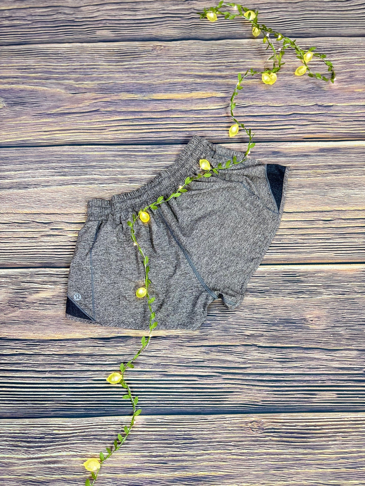 Hotty Hot Short 2.5” Size 6