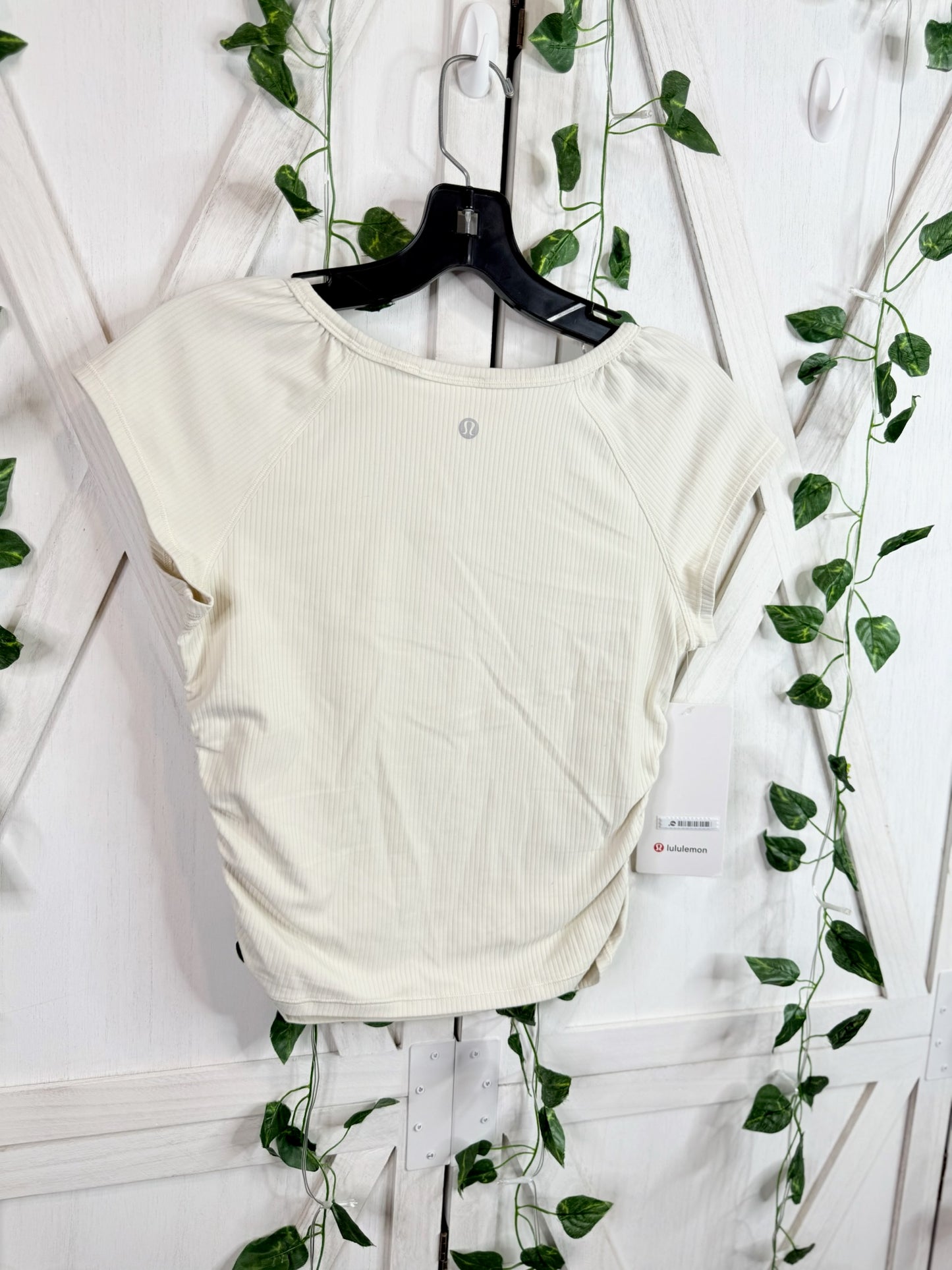 All it Takes Gathered Scoopneck T *Size 4