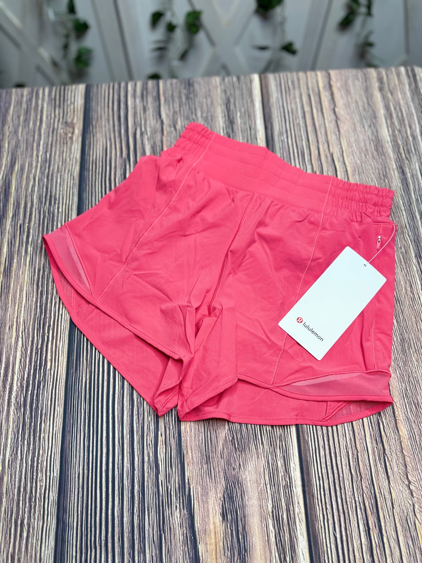 Hotty Hot HR Short 4” Lined *Size 4