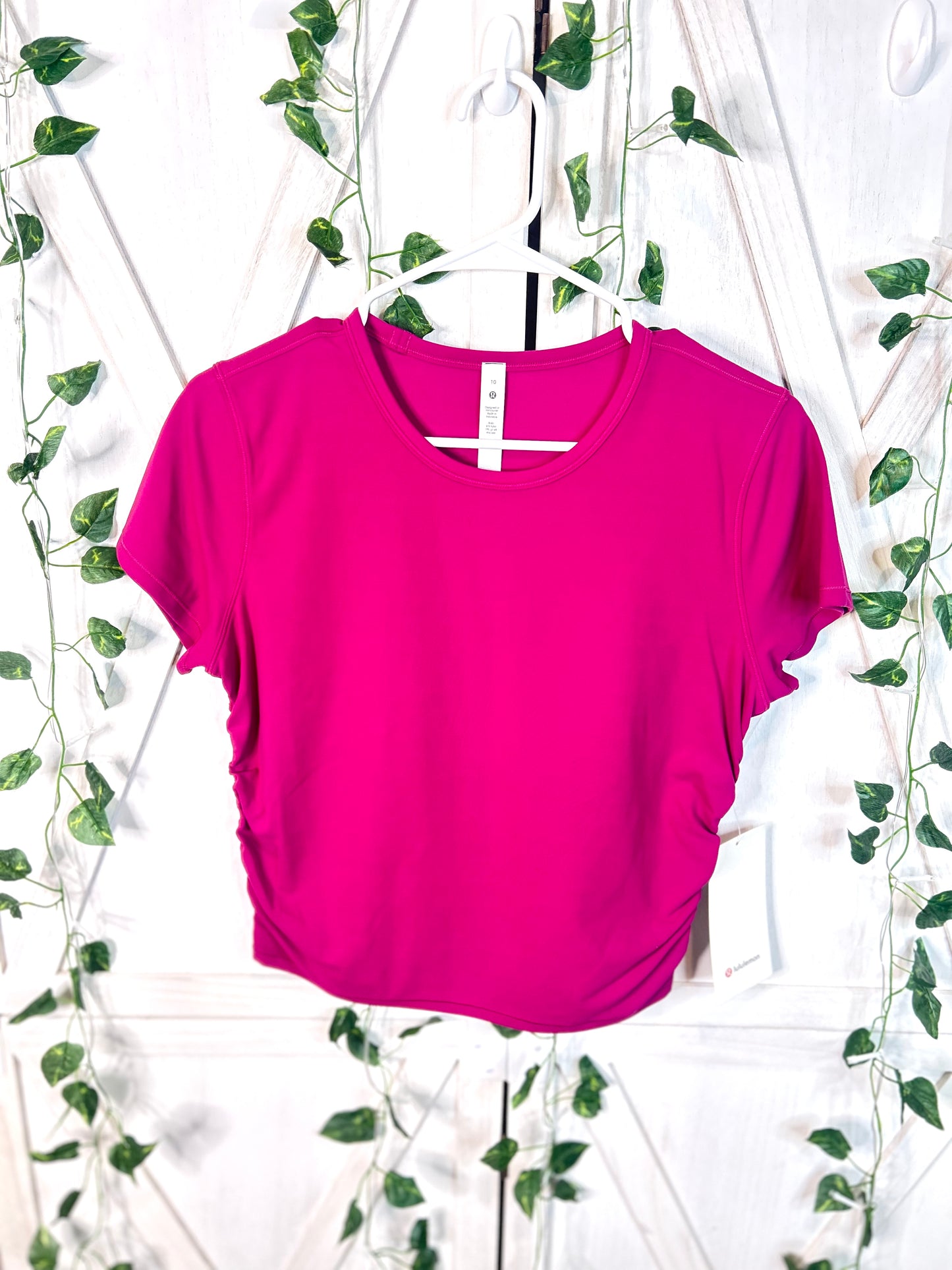 All it takes tee nulu *SIZE 10