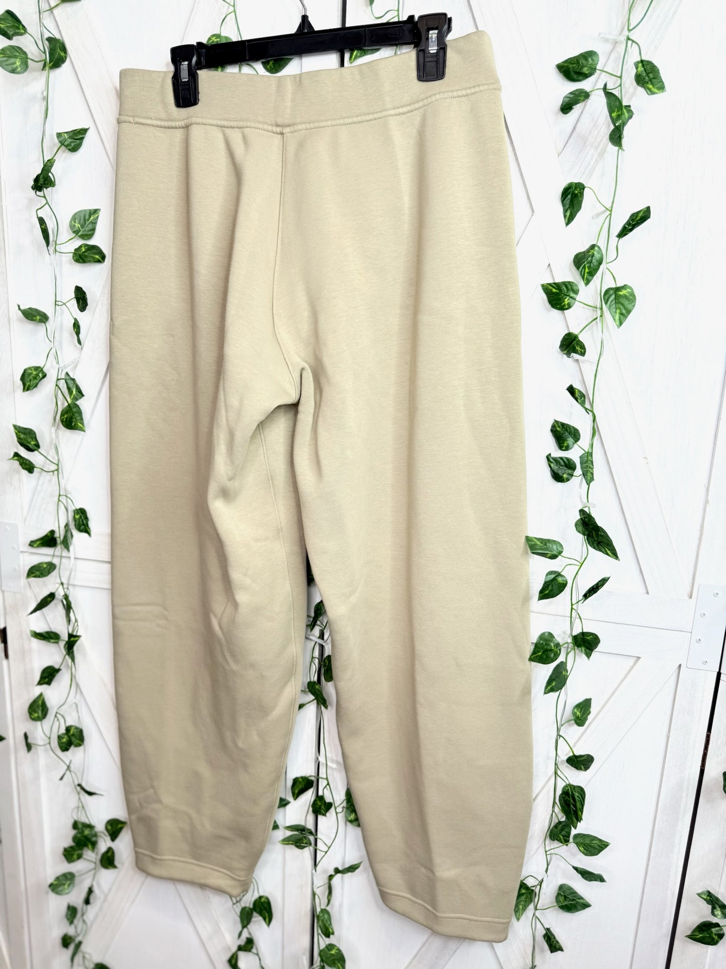 Heavy Weight Fleece Sweatpant *Size L