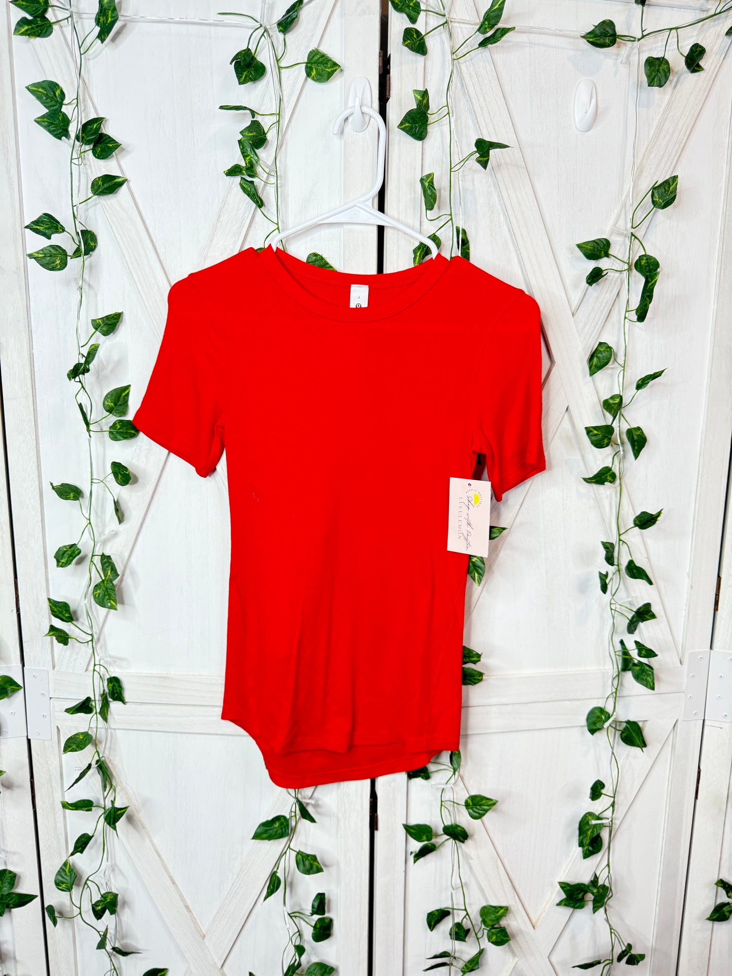 Hold Tight Short Sleeve *Size 4 & 12