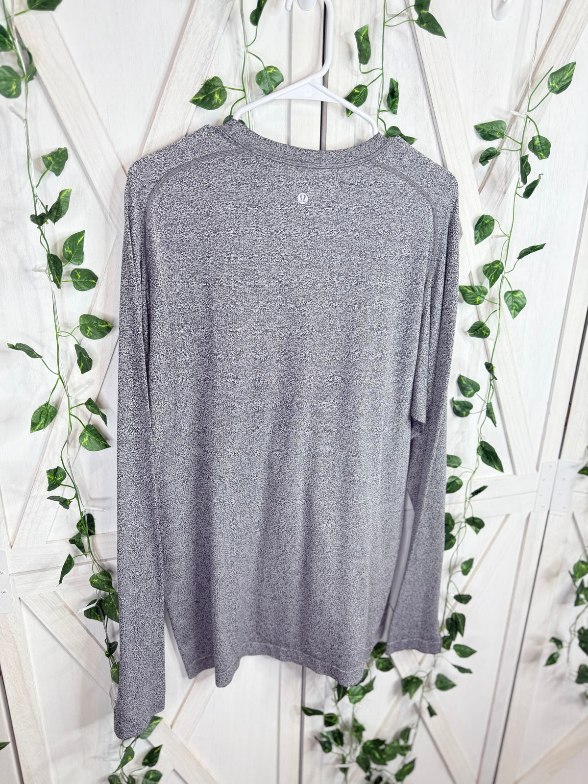 Mens Lululemon Long Sleeve *Size XL