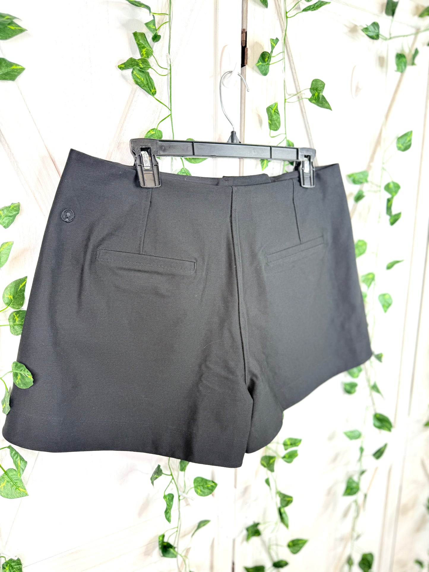 Utilitech Relaxed-Fit HR Short 3.5” *Size 14