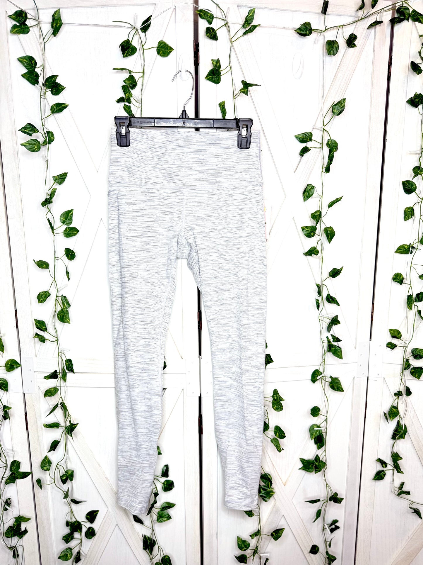 Wunder Under Hi-Rise Tight *28" *SIZE 8