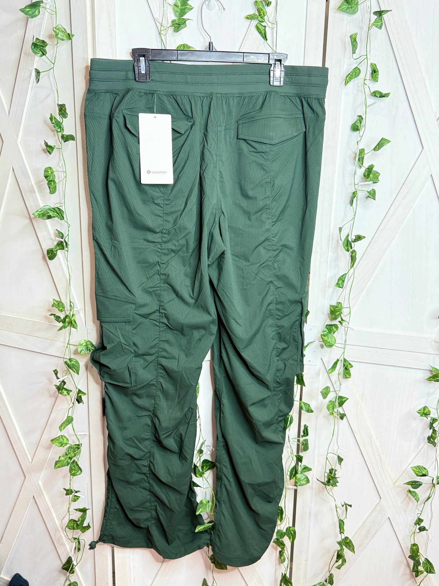 Dance studio relaxed fit MR cargo pant *SIZE XL