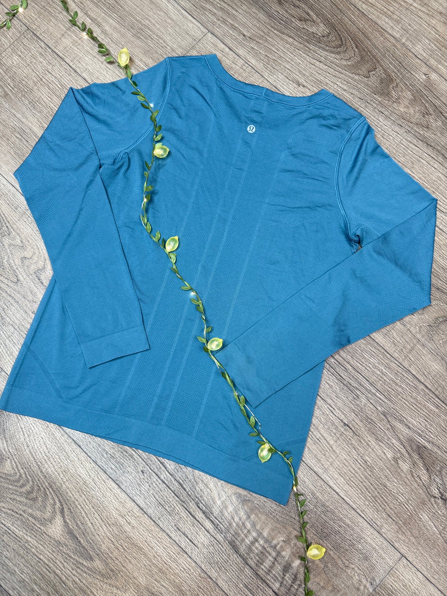 Swiftly long sleeve *SIZE 8