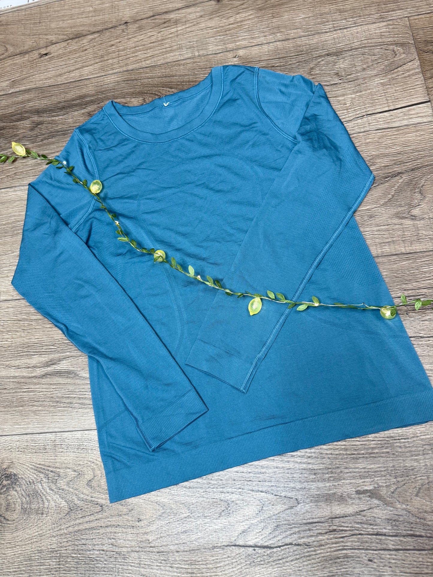 Swiftly long sleeve *SIZE 8