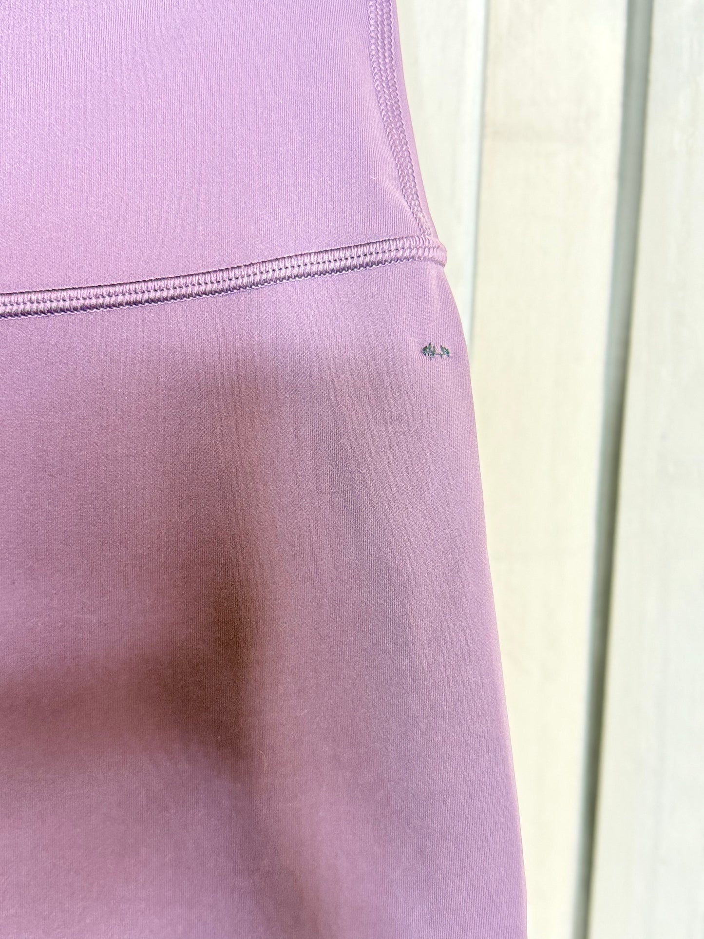Wunder Under High-Rise Tight 25" (defect) *SIZE 6