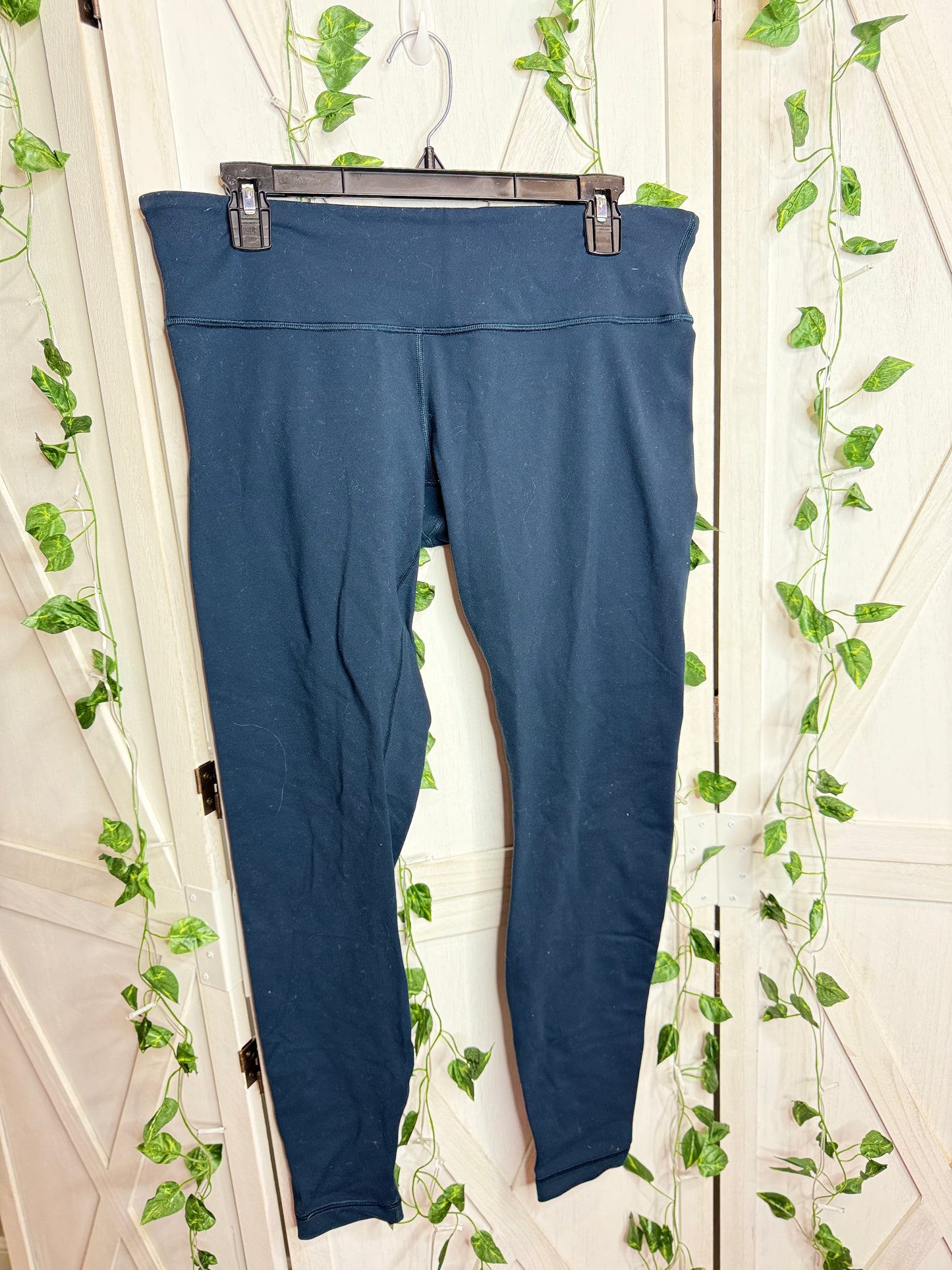 Wunder Under Low-Rise Tight * SIZE 12
