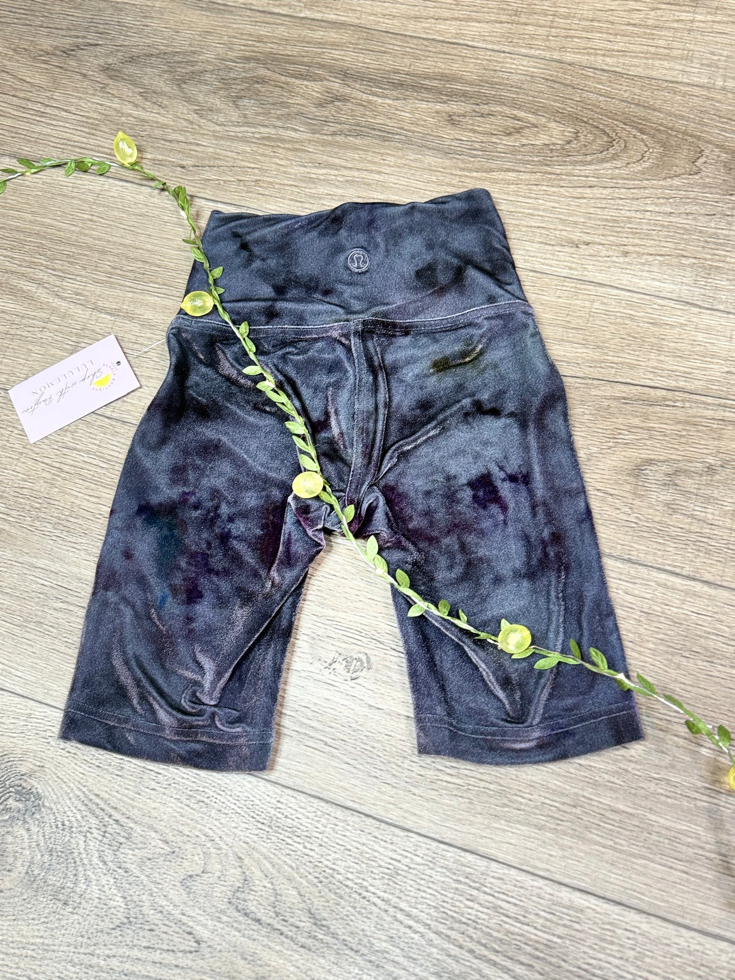Wunder lounge short 8” Velour