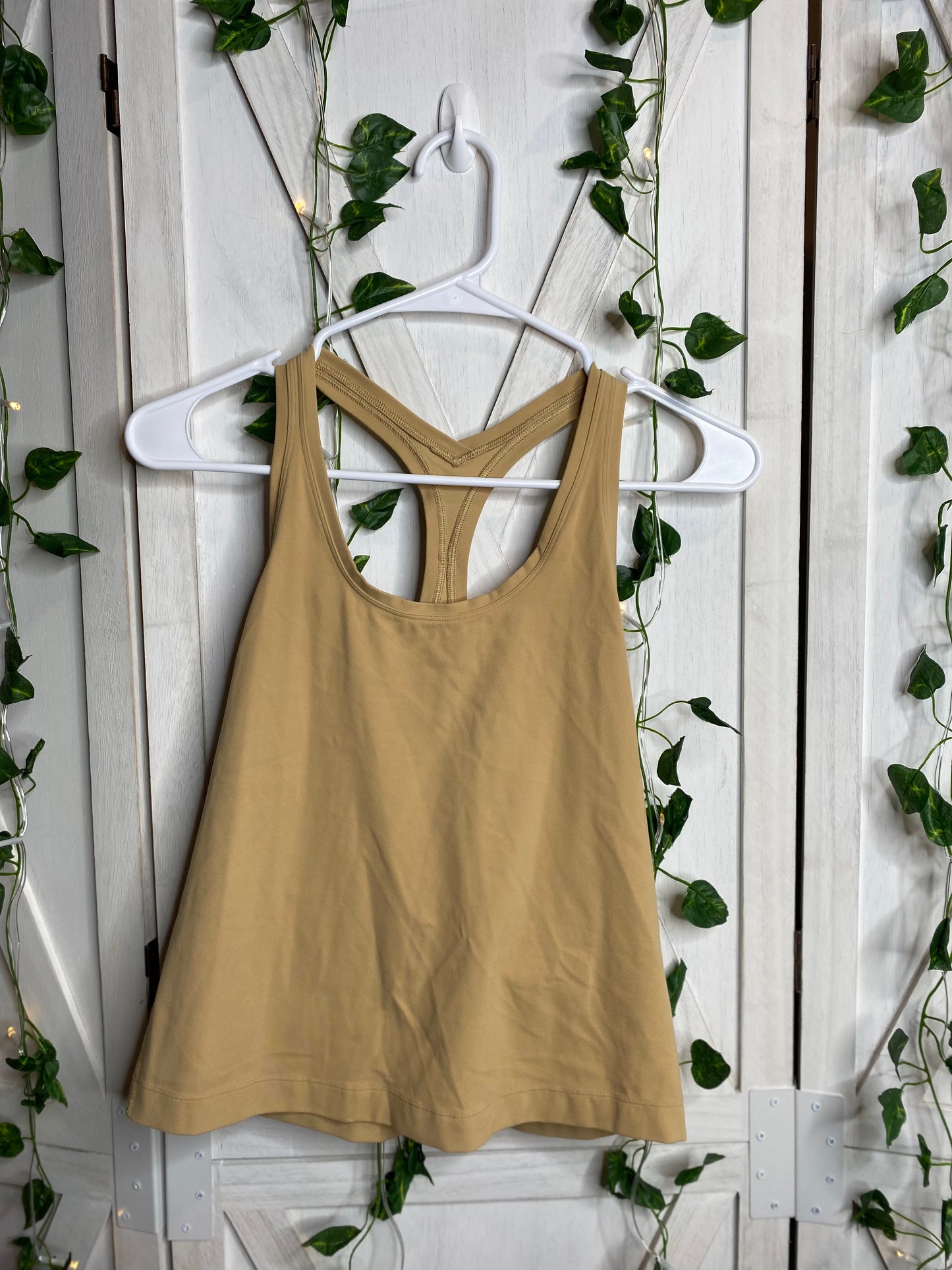 Cool racerback tank *SIZE 8