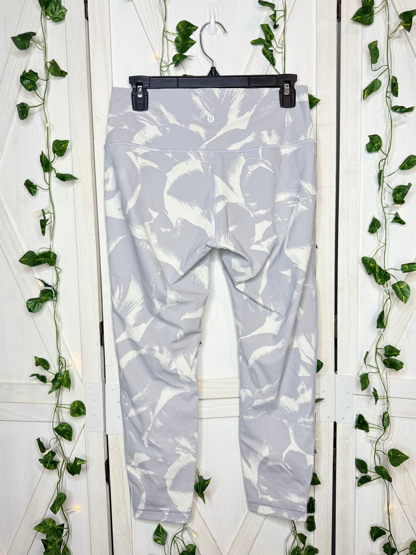 Wunder Under High-Rise Tight 25" *SIZE 10