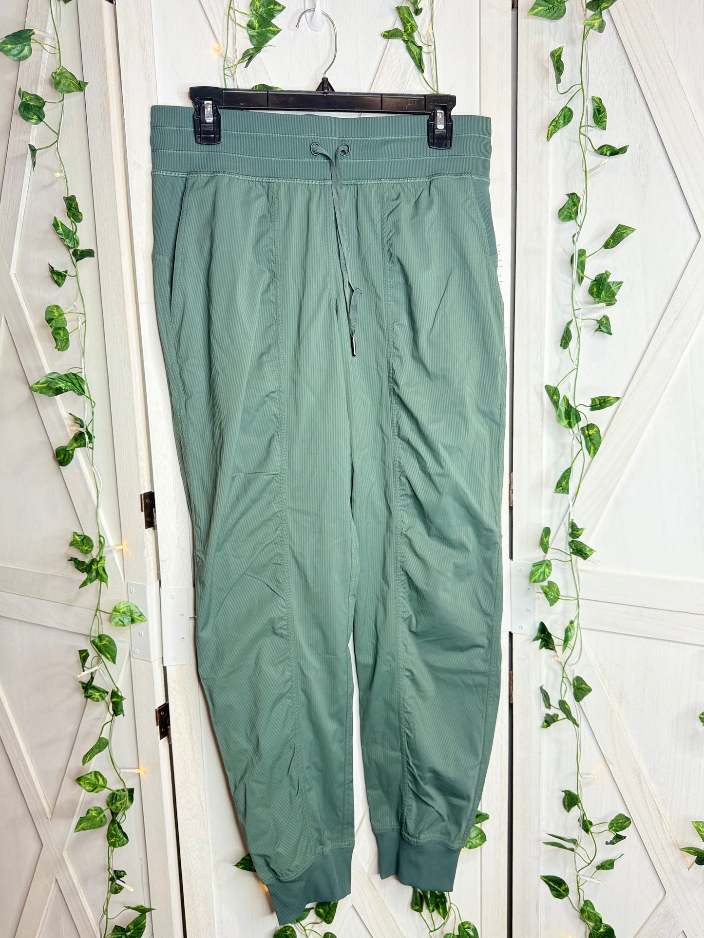 Lululemon Dance Studio Mid-Rise Jogger *Full Length *SIZE 8
