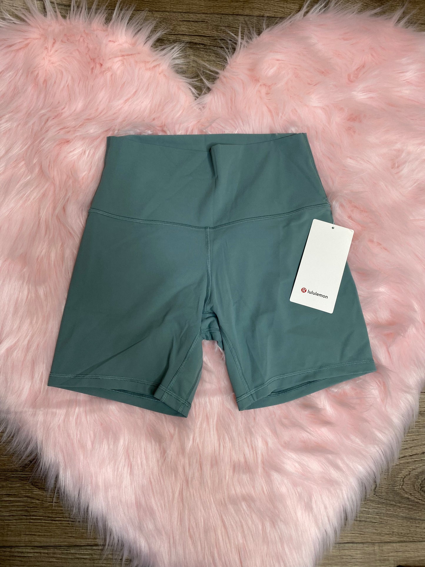 Lululemon align high-rise short 6” * SIZE 8🍋