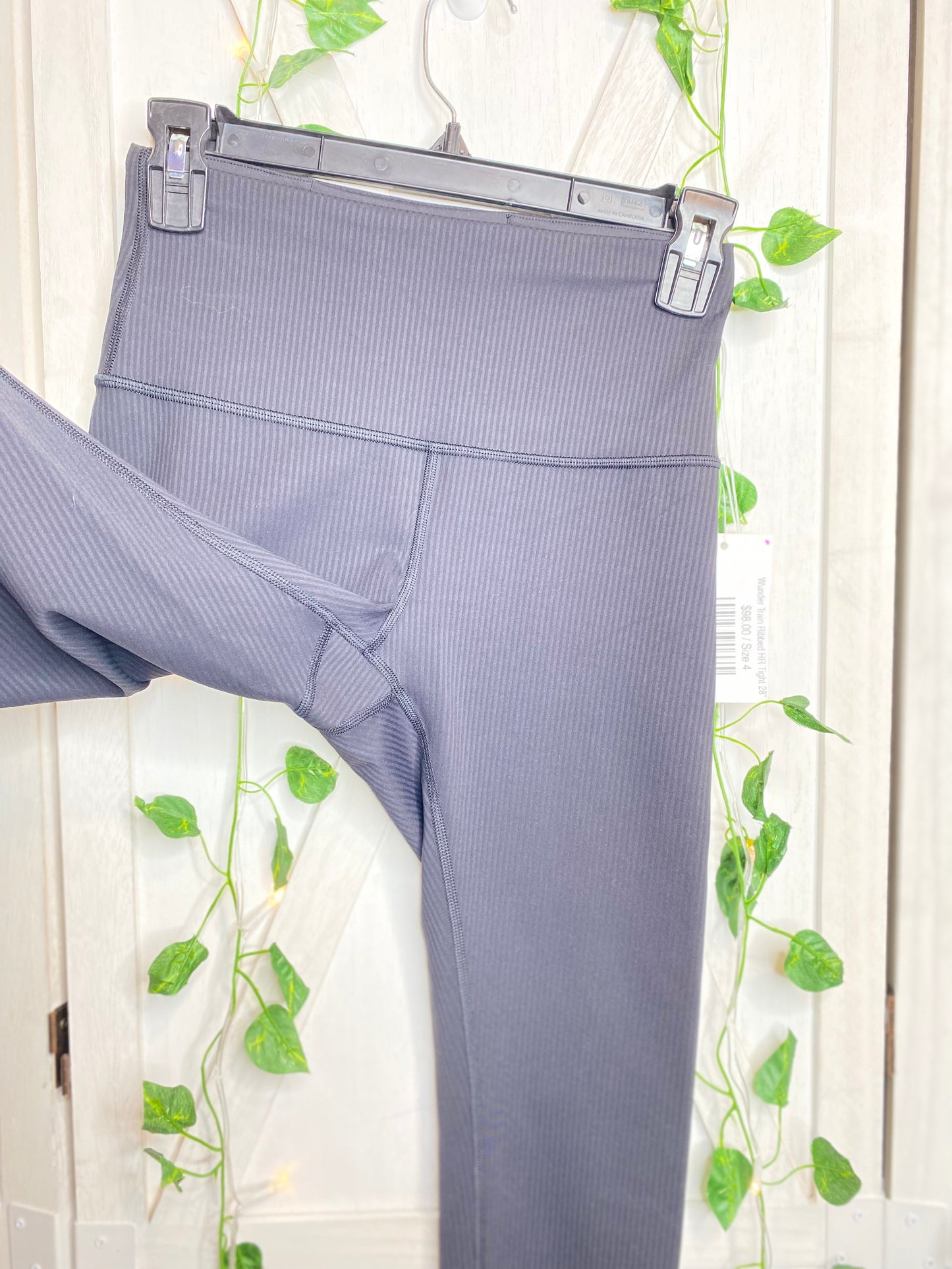 Wunder Train Ribbed HR Tight 28”* SIZE 4