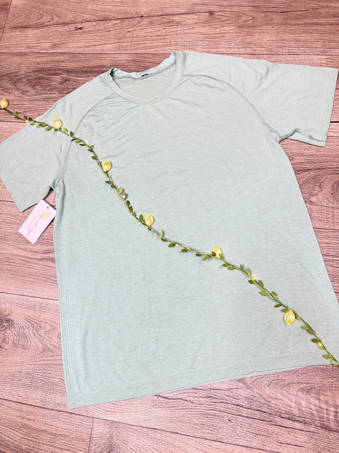 Men’s metal vent short sleeve *SIZE L