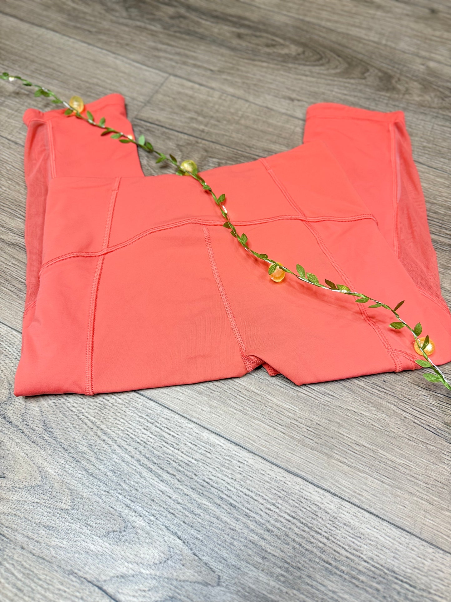 Lululemon leggings 17” *SIZE 6