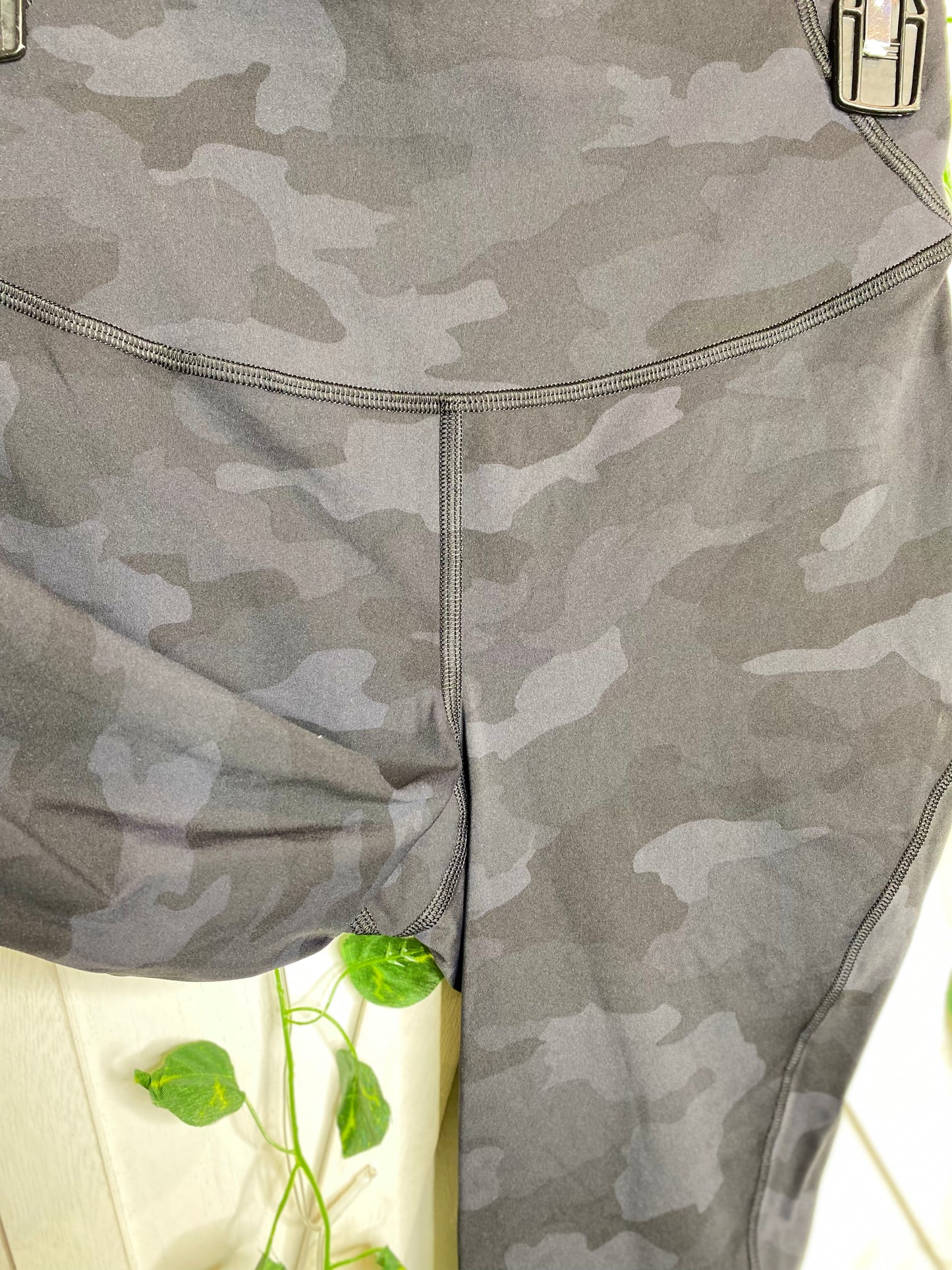 Base Pace HR Tight 25" *SIZE 6🍋