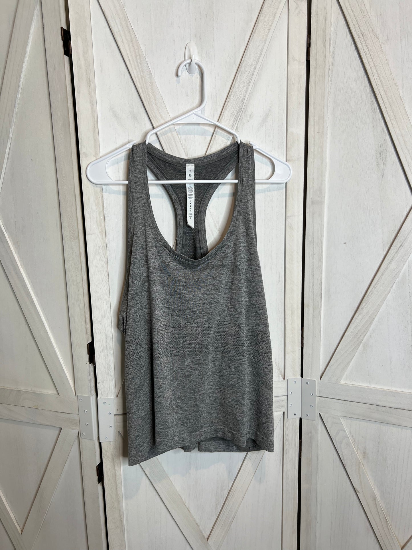 Swiftly Tech Racerback Tank *Race* SIZE 18🍋