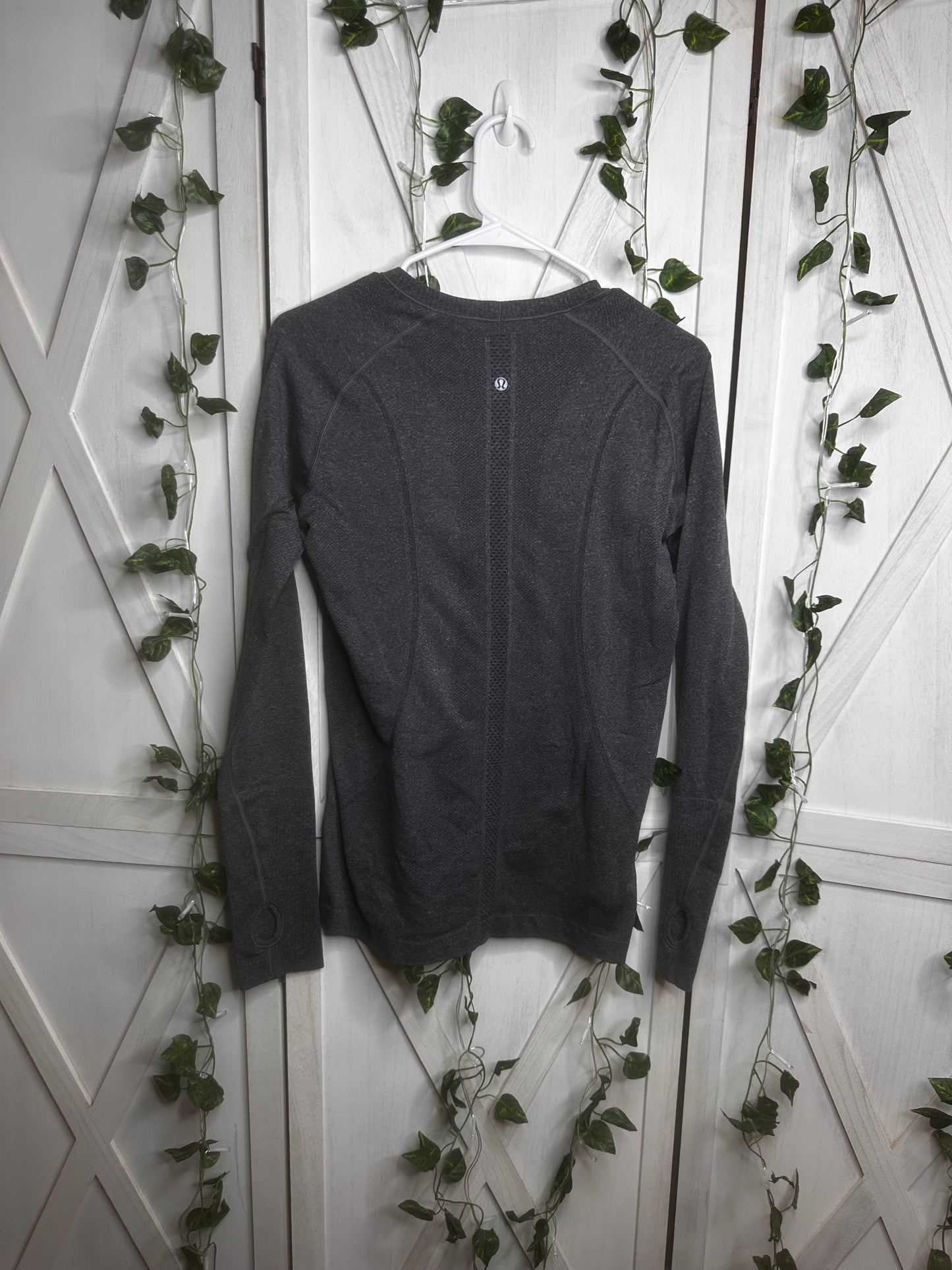 Swiftly tech long sleeve*SIZE 10