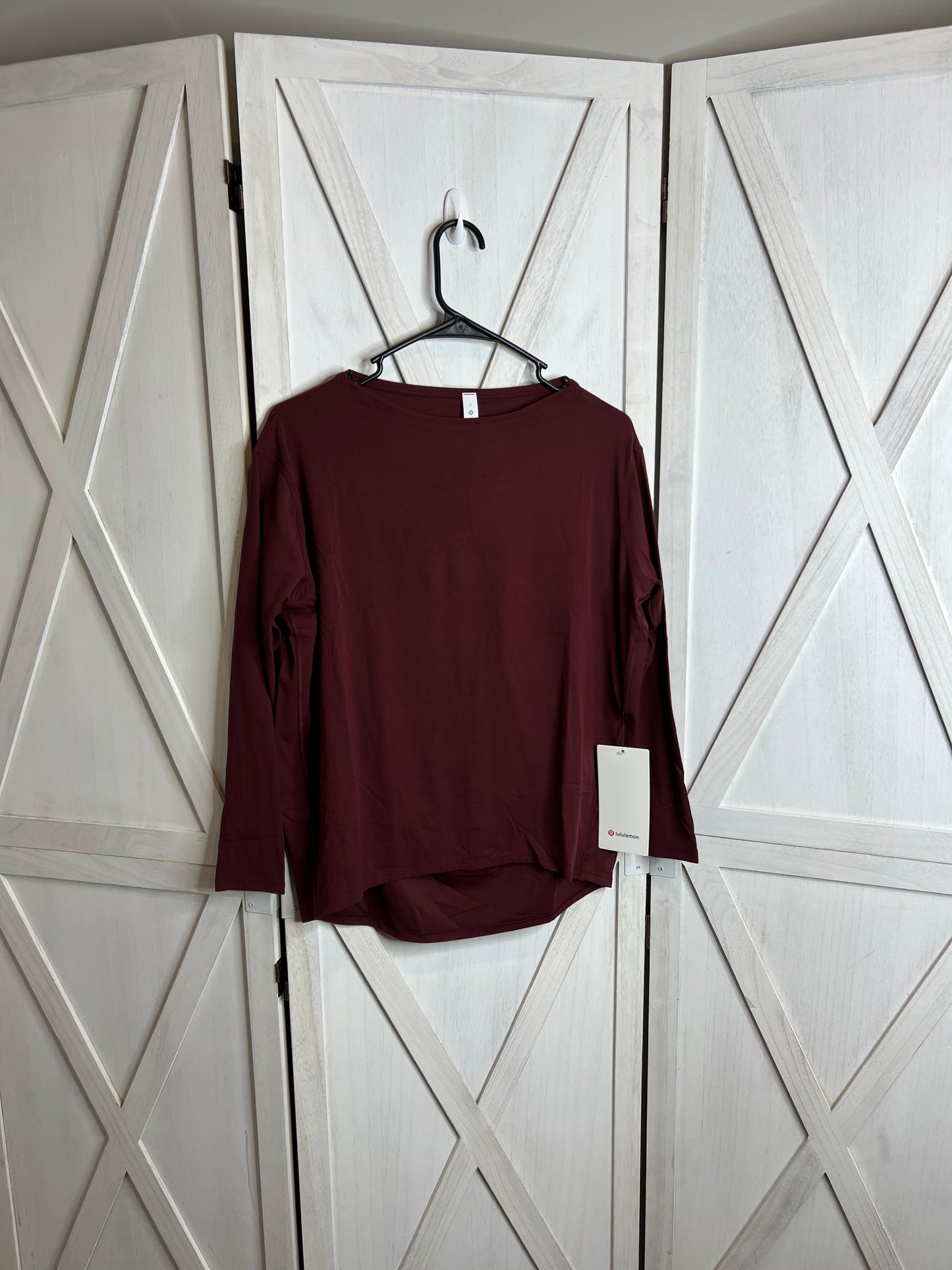 Back in action long sleeve *nulu *SIZE 2
