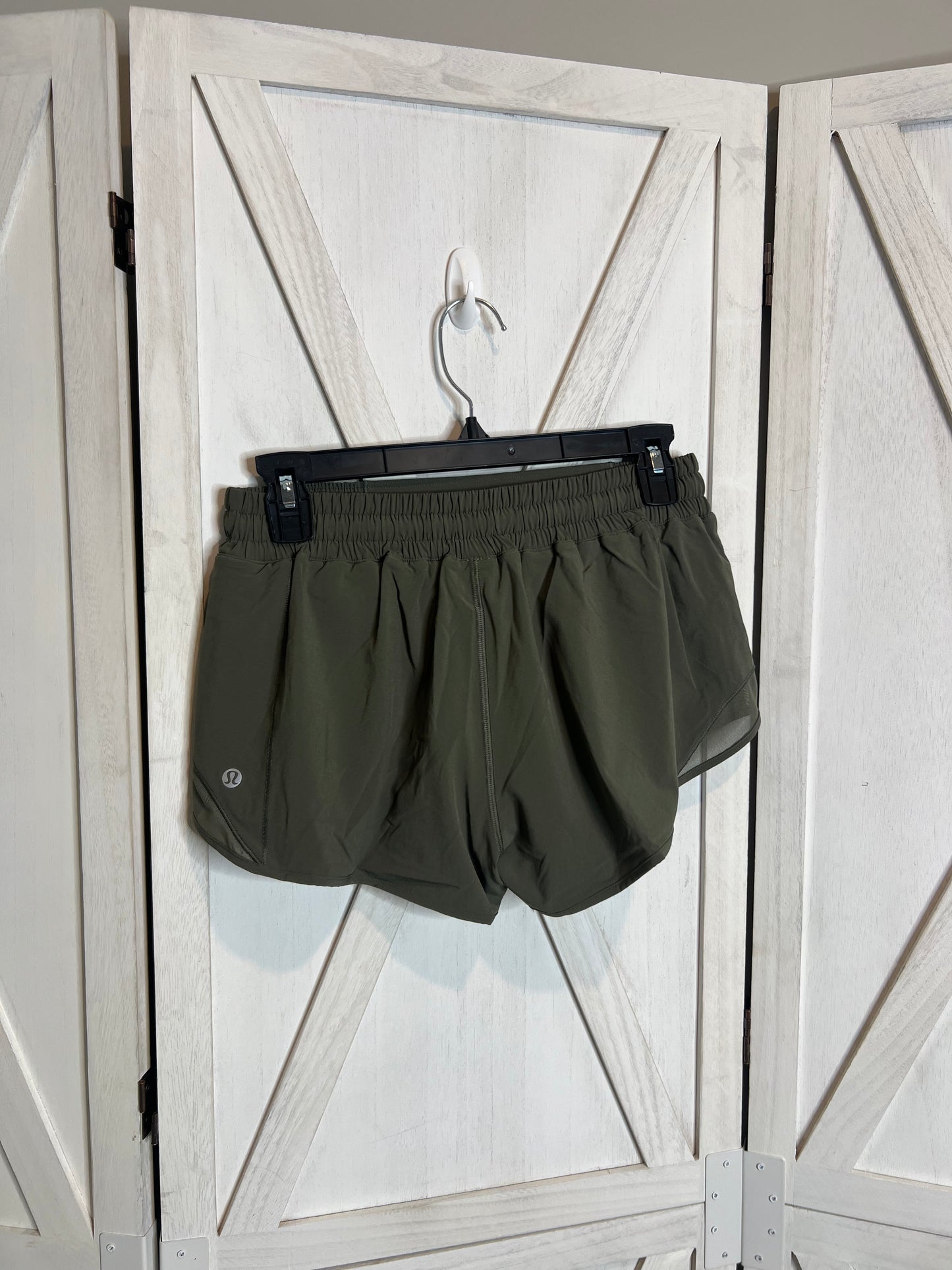 Hotty Hot LR Short 2.5” *Lined *SIZE 8