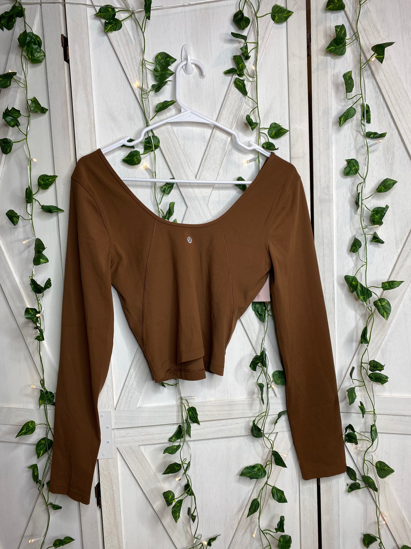 Align long sleeve *SIZE 6