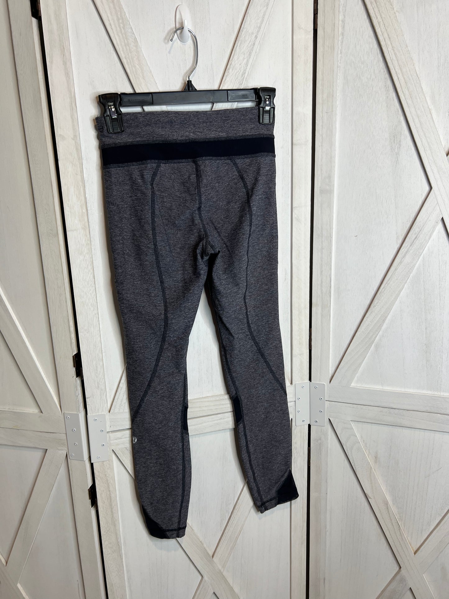 lululemon leggings 24” *SIZE 2