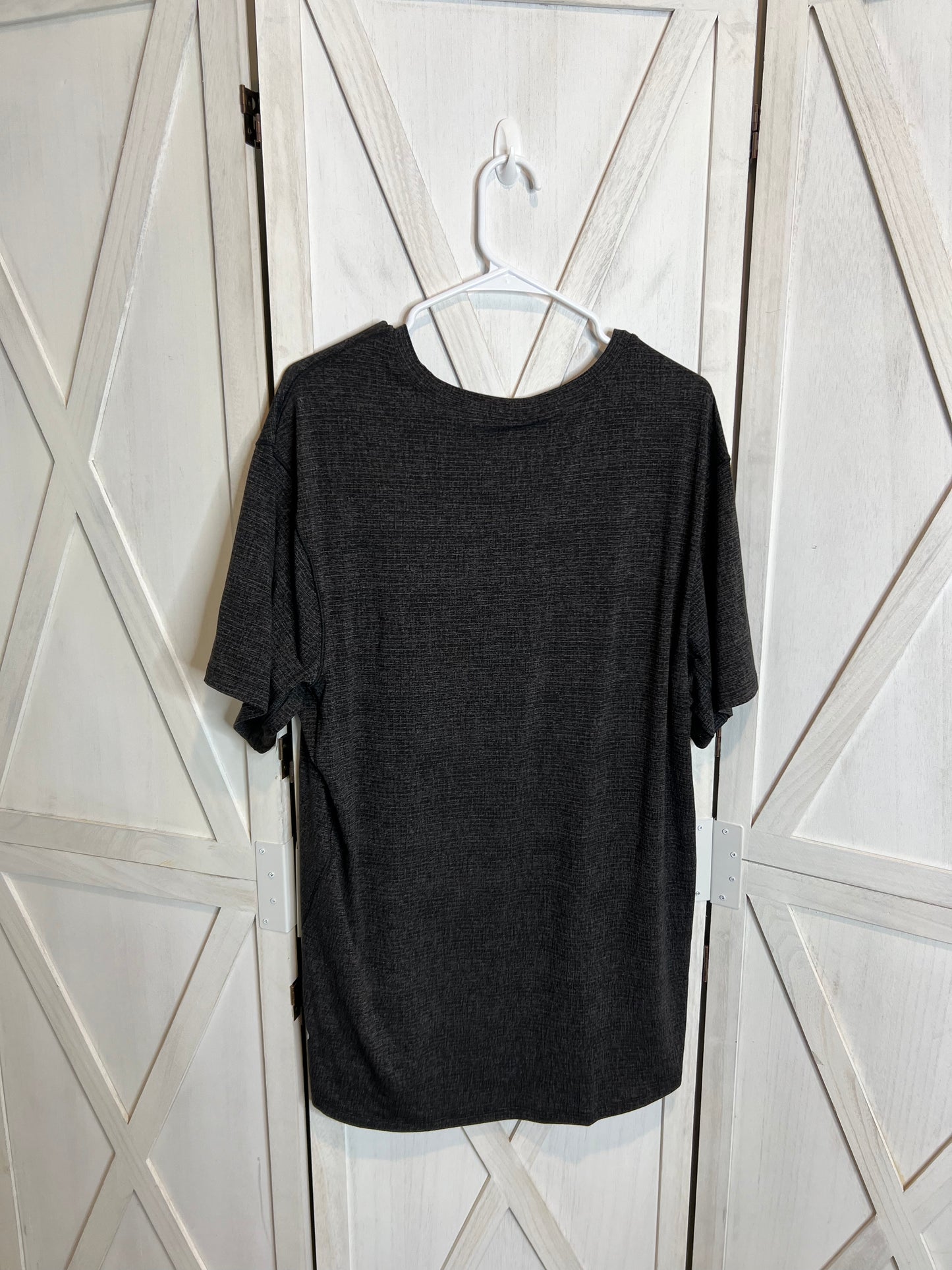 men’s t-shirt *SIZE XL