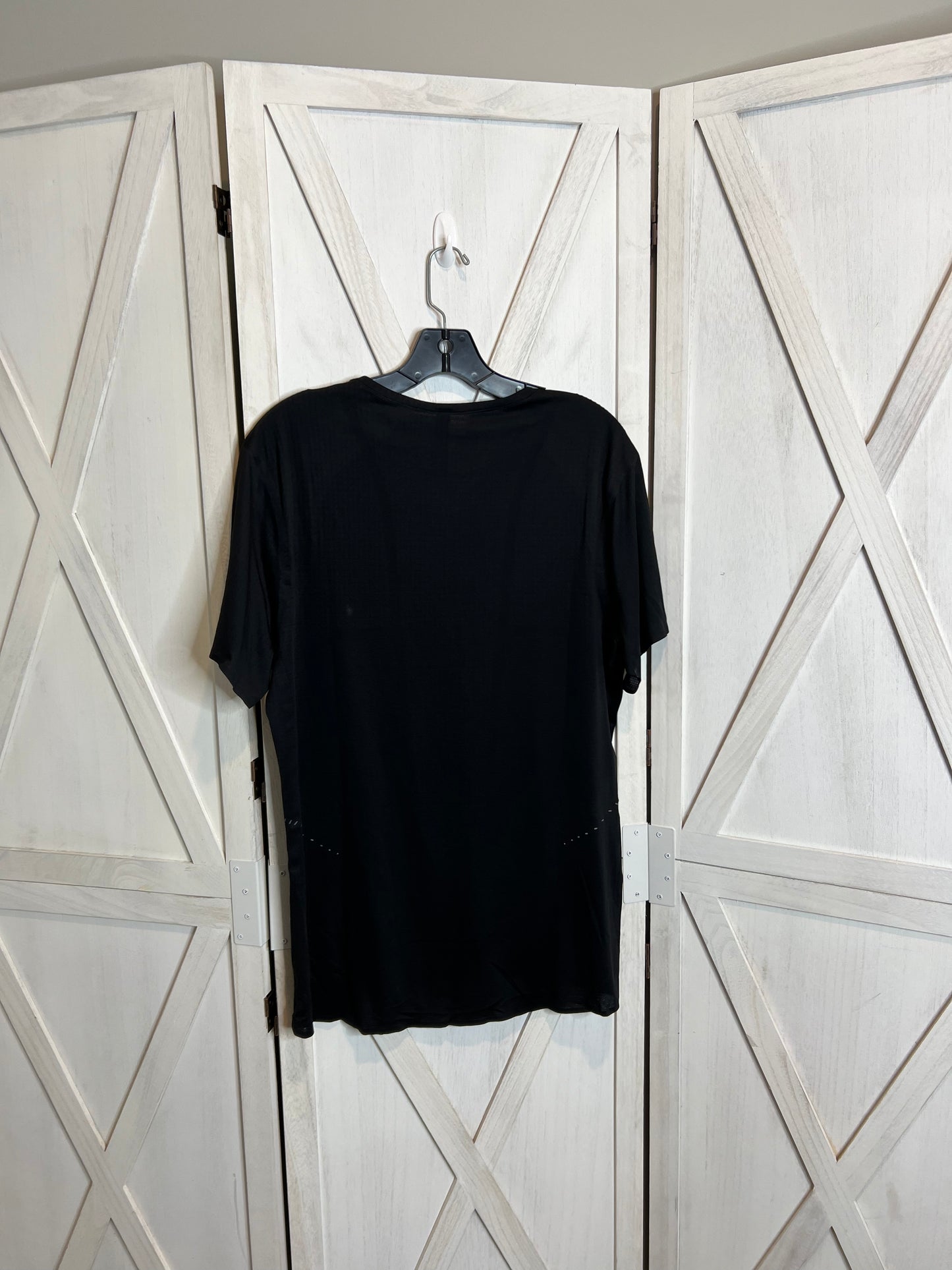 Fast and Free Short Sleeve Shirt *SIZE M
